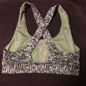 Lululemon sports bra